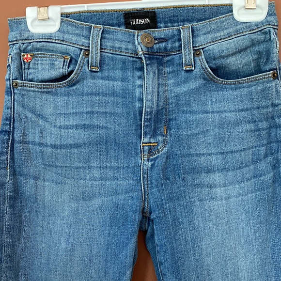 Hudson distressed jeans with raw edge at ankles size 26. - Picture 2 of 12